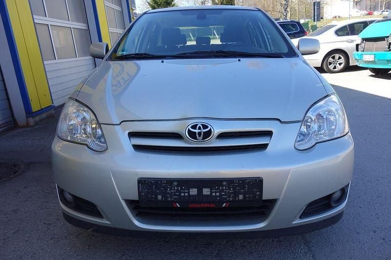 Gebraucht Toyota Corolla Sol 110 PS (80 kW) 2005 Silber Limousine