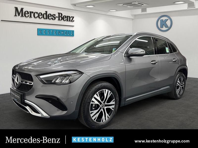Grau Gebraucht 2024 Mercedes GLA180 Progressive SUV | 38.990 € - Bild 1/4