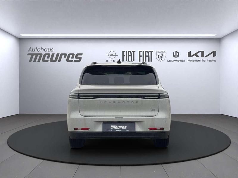 Neu Leapmotor C10 215 PS (158 kW) 2025 Grau SUV