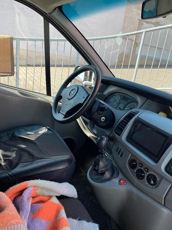 Gebraucht Opel Vivaro 100 PS (73 kW) 2006 Weiß Van / Kleinbus