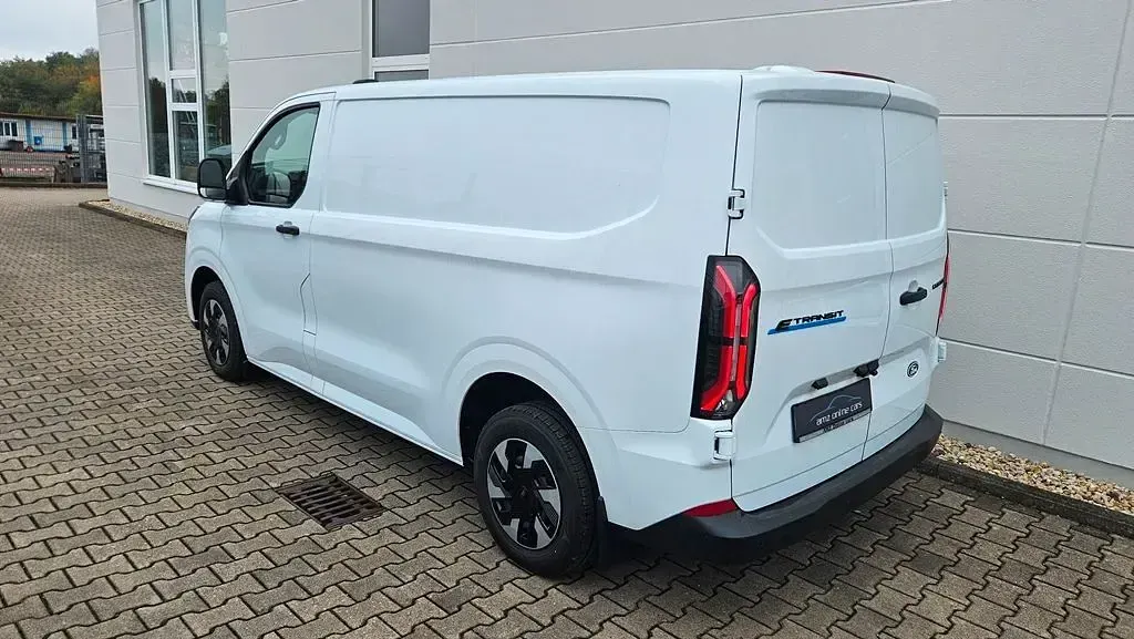 Neu Ford Transit Trend 100 kW (136 PS) 2026 Weiß Limousine