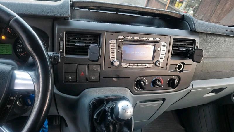 Second-hand Ford Transit 140 CP (102 kW) 2010 Negru Monovolum