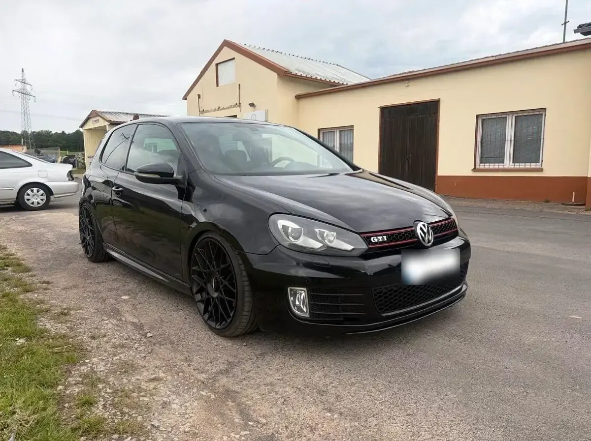Gebraucht VW Golf VI GTI 300 PS (220 kW) 2010 Schwarz Kleinwagen