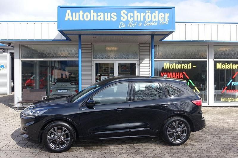 Gebraucht Ford Kuga ST-Line 150 PS (110 kW) 2023 Schwarz SUV