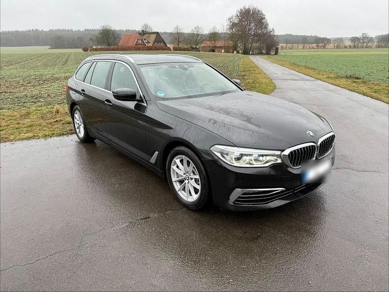 Gebraucht BMW 530 Luxury Line 265 PS (194 kW) 2019 Schwarz Kombi