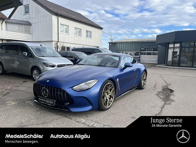 Manufaktur lack manufaktur spektralblau (metallic) Gebraucht 2023 Mercedes AMG GT 63 AMG Coupé | 137.960 € (Fairer Preis) - Bild 1/4