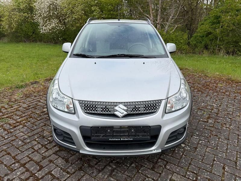 Gebraucht Suzuki SX4 Limited 120 PS (88 kW) 2011 Silber Limousine
