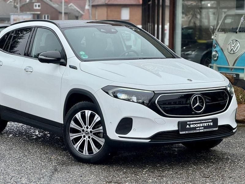 Gebraucht Mercedes EQA250 139 kW (190 PS) 2022 Weiß SUV