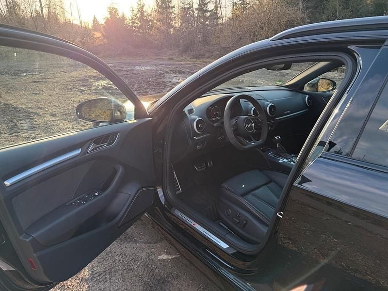 Gebraucht Audi RS3 Sportback Performance 400 PS (294 kW) 2020 Schwarz Kleinwagen