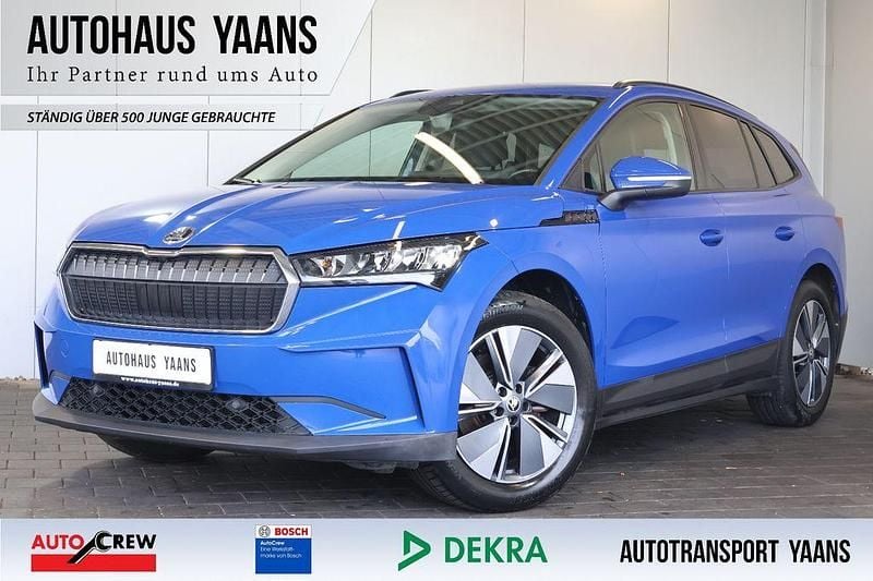 Blau Gebraucht 2022 Skoda Enyaq iV Loft SUV | 23.389 € (Superpreis) - Bild 1/4