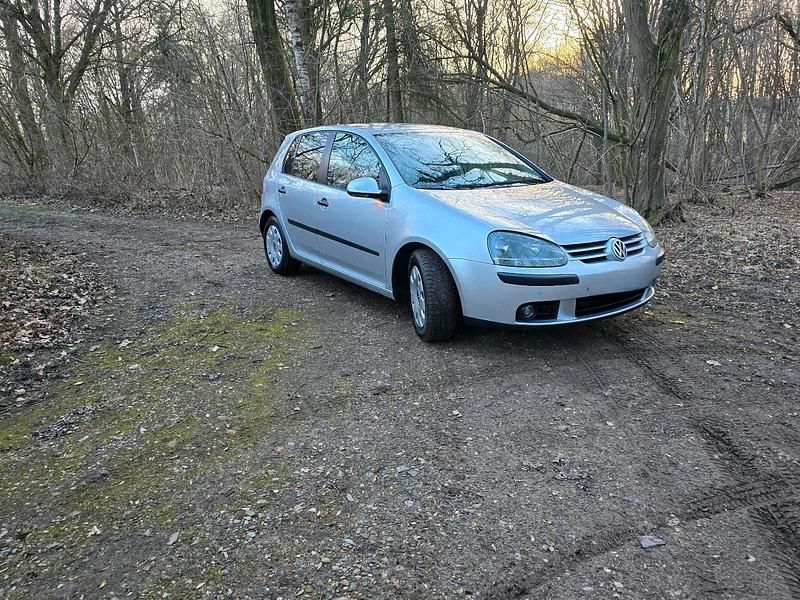 Gebraucht VW Golf IV 140 PS (102 kW) 2004 Silber Limousine