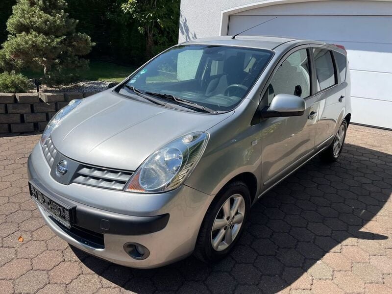 Silber Gebraucht 2006 Nissan Note Acenta Van / Kleinbus | 5.250 € (Fairer Preis) - Bild 1/4