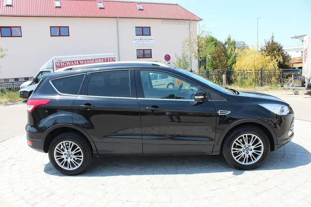Gebraucht Ford Kuga Titanium 140 PS (102 kW) 2014 Schwarz SUV