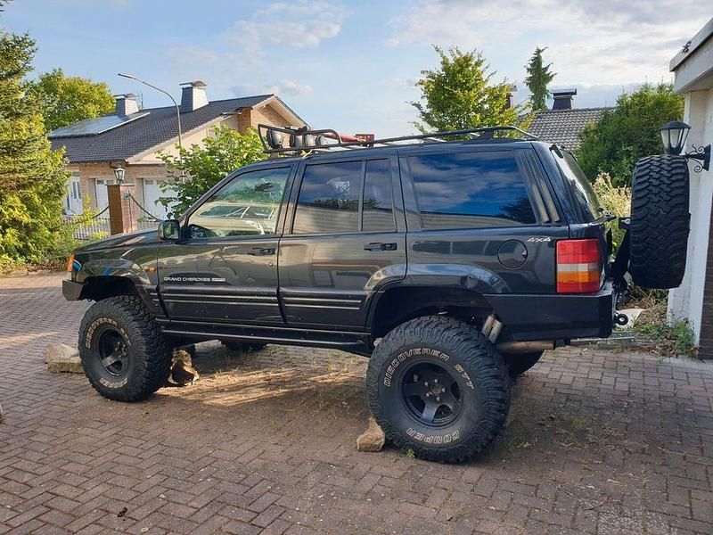 Schwarz Gebraucht 1998 Jeep Grand Cherokee Limited SUV | 14.500 € - Bild 1/4