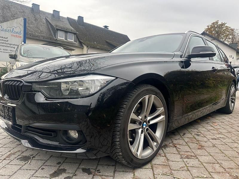 Gebraucht BMW 320 Advantage 190 PS (139 kW) 2017 Schwarz Kombi