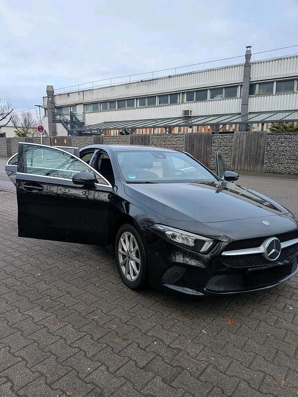 Gebraucht Mercedes A220 190 PS (139 kW) 2019 Schwarz Kleinwagen