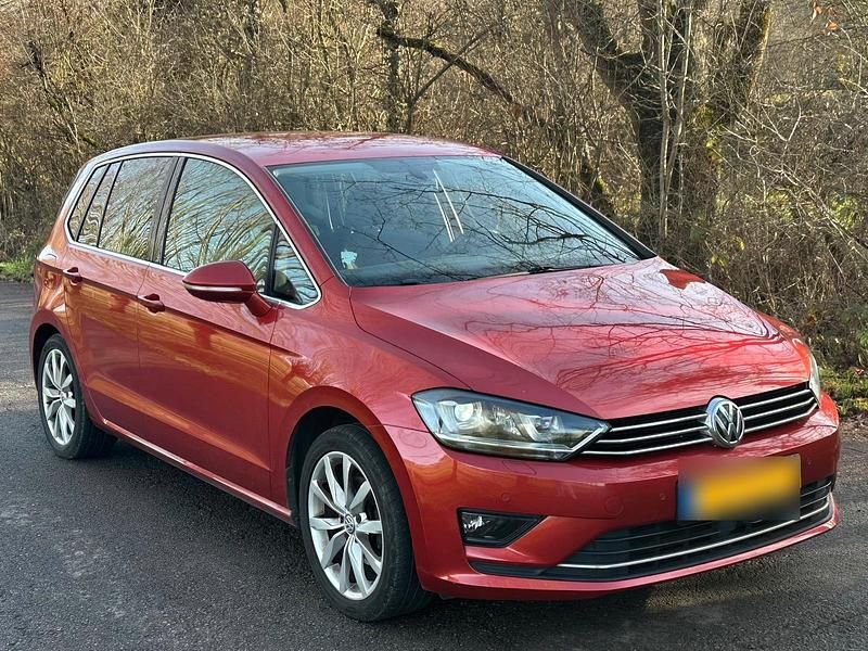 Gebraucht VW Golf VII 150 PS (110 kW) 2015 Rot Kleinwagen