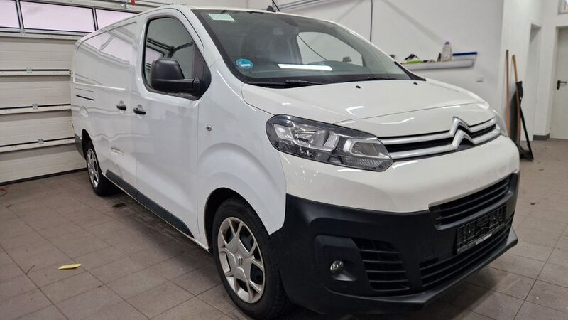 Weiß Gebraucht 2021 Citroën Jumpy Van / Kleinbus | 14.999 € (Superpreis) - Bild 1/4