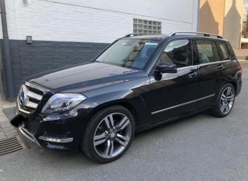Schwarz Gebraucht 2015 Mercedes GLK220 SUV | 17.499 € (Guter Preis) - Bild 1/4