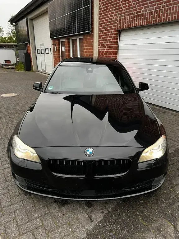 Gebraucht BMW 530 M Performance 258 PS (189 kW) 2012 Schwarz Kombi