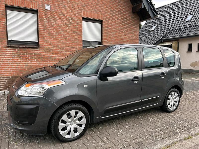 Grau Gebraucht 2016 Citroën C3 Picasso Van / Kleinbus | 5.000 € (Fairer Preis) - Bild 1/4