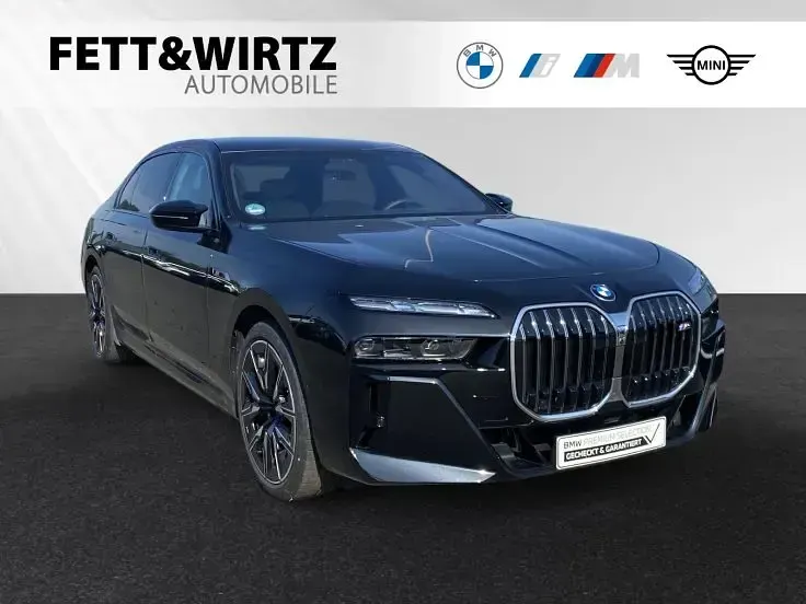 Gebraucht BMW M760e 571 PS (419 kW) 2025 Limousine