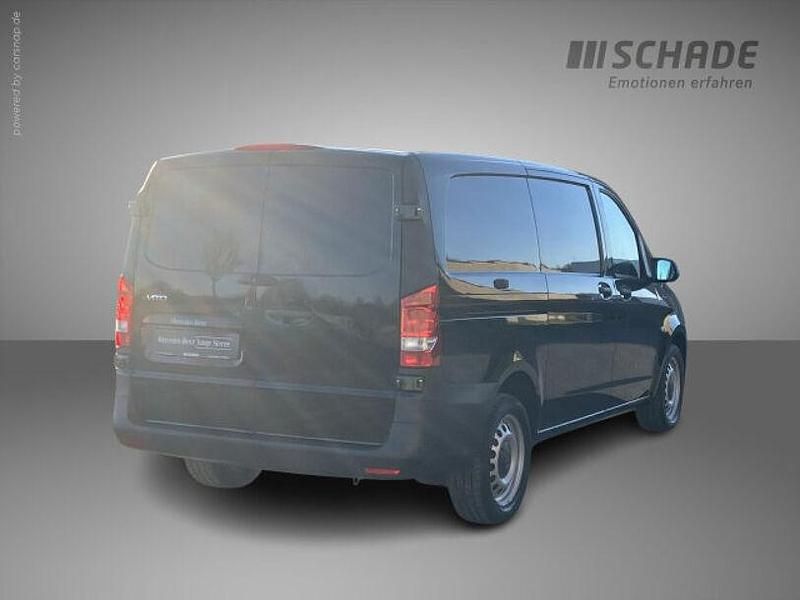 Gebraucht Mercedes e-Vito 11 kW (15 PS) 2023 Schwarz Van / Kleinbus