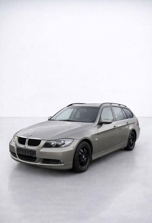 Gebraucht BMW 320 150 PS (110 kW) 2007 Gold Kombi