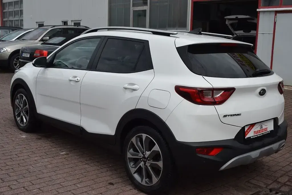 Gebraucht Kia Stonic Vision 99 PS (72 kW) 2019 Weiß SUV