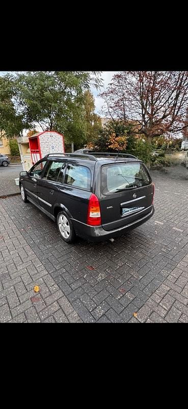 Gebraucht Opel Astra 75 PS (55 kW) 2001 Schwarz Kombi