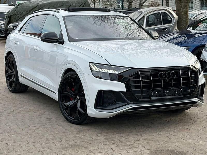 Używany Audi Q8 S-line plus 286 KM (210 kW) 2018 Biały SUV