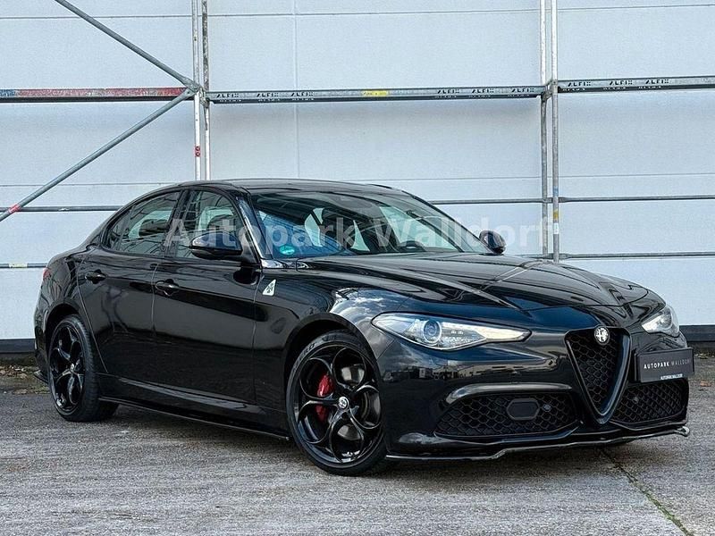Gebraucht Alfa Romeo Giulia Veloce 209 PS (153 kW) 2017 Schwarz Limousine