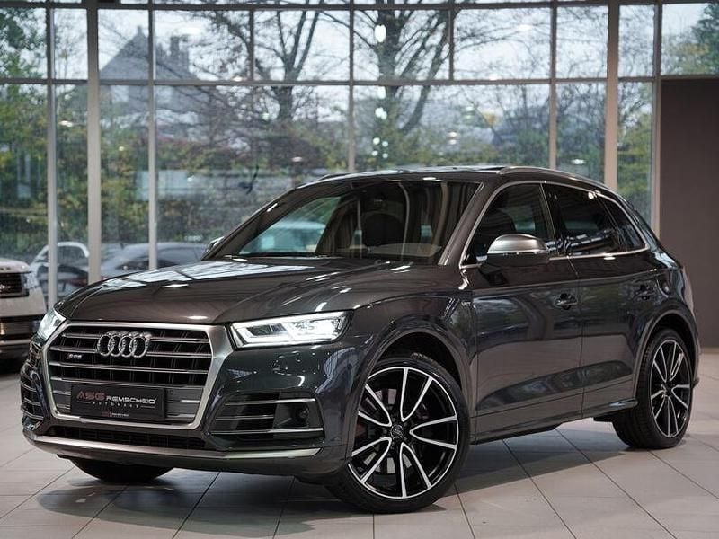 Grau Gebraucht 2020 Audi SQ5 Ambiente SUV | 44.800 € - Bild 1/4