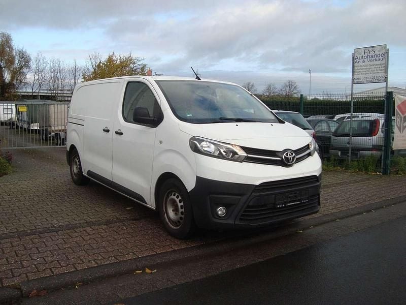 Weiß Gebraucht 2017 Toyota Proace Van / Kleinbus | 10.800 € (Guter Preis) - Bild 1/4