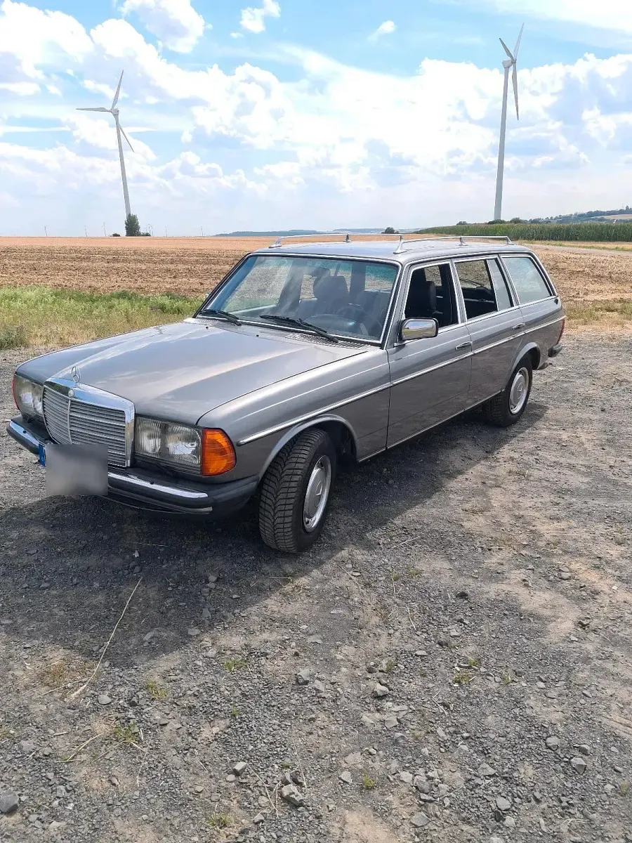 Gebraucht Mercedes 280 185 PS (136 kW) 1982 Kombi