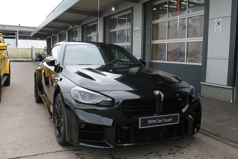 Schwarz Gebraucht 2024 BMW M2 Basis Coupé | 58.900 € (Superpreis) - Bild 1/4