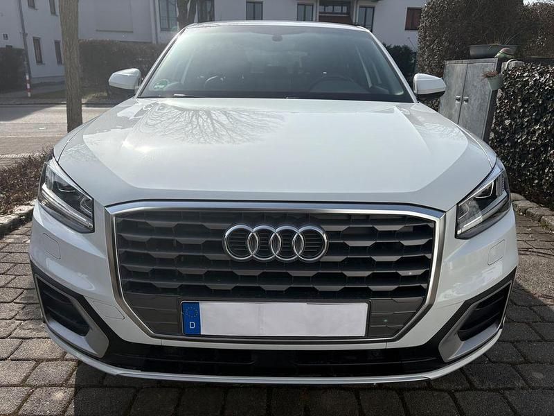 Gebraucht Audi Q2 S-Line 150 PS (110 kW) 2017 Weiß SUV