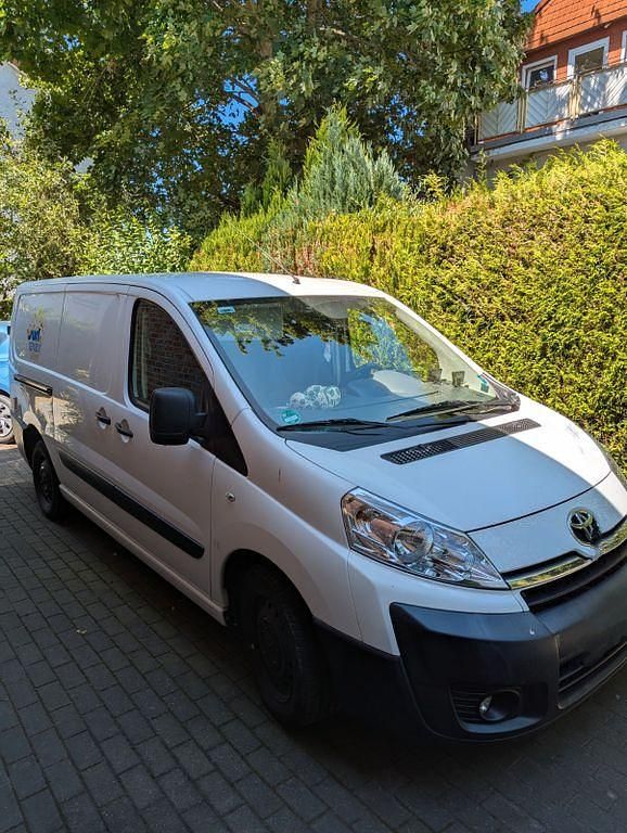 Weiß Gebraucht 2015 Toyota Proace Van | 8.500 € (Guter Preis) - Bild 1/4