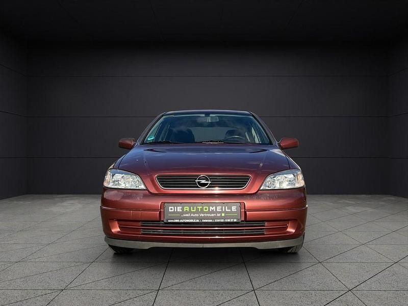 Usata Opel Astra Elegance 84 CV (61 kW) 2001 Rosso Berlina
