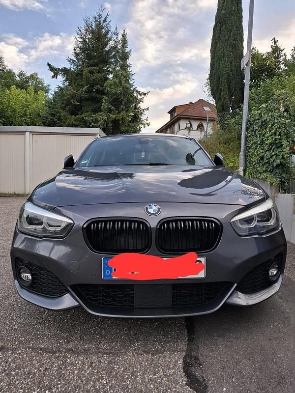 Grau Gebraucht 2018 BMW 125 Kleinwagen | 20.500 € (Fairer Preis) - Bild 1/4