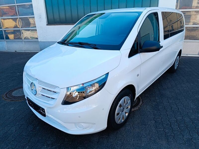 Weiß Gebraucht 2016 Mercedes Vito Van / Kleinbus | 16.600 € (Fairer Preis) - Bild 1/4