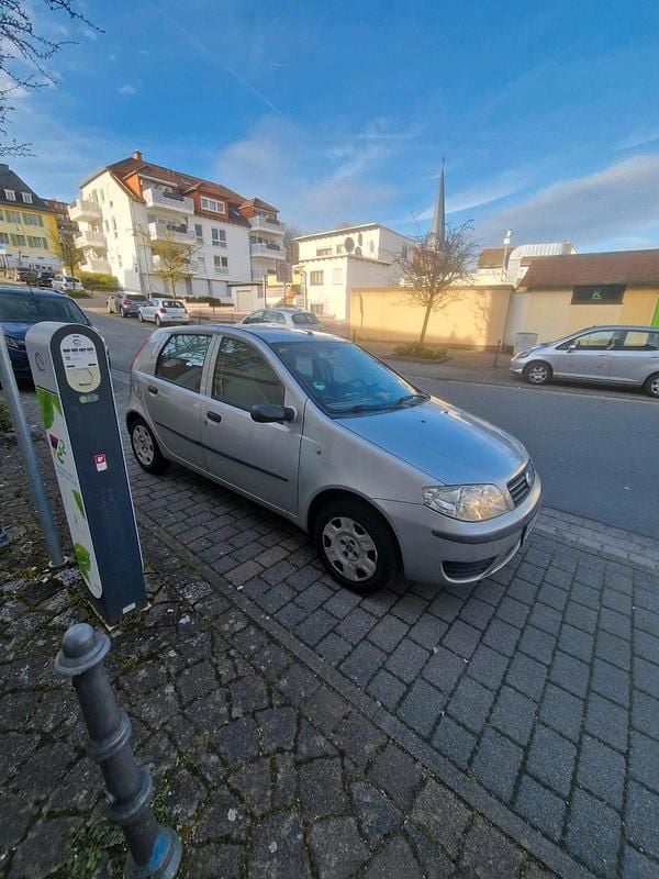 Gebraucht Fiat Punto 65 PS (47 kW) 2004 Grau Kleinwagen