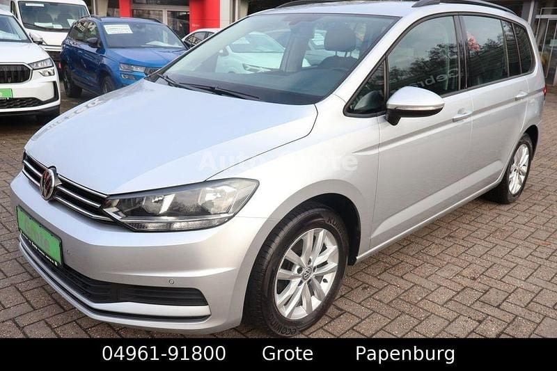 Gebraucht VW Touran Edition 150 PS (110 kW) 2019 Silber Van / Kleinbus