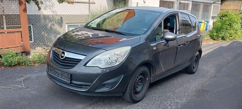 Grau Gebraucht 2011 Opel Meriva Edition Van / Kleinbus | 1.999 € (Guter Preis) - Bild 1/4