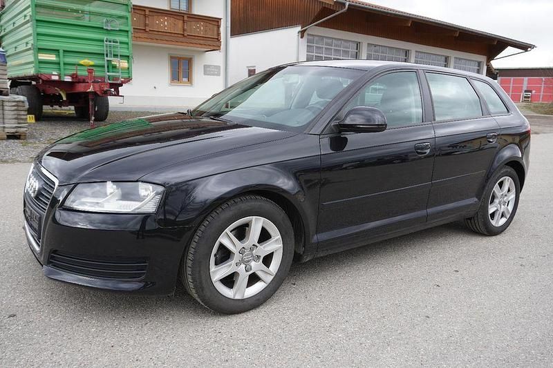 Gebraucht Audi A3 Attraction 125 PS (91 kW) 2009 Schwarz Kleinwagen