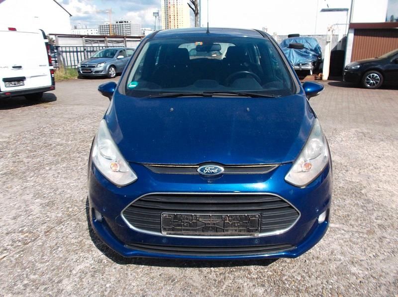 Second-hand Ford B-MAX 125 CP (91 kW) 2015 Albastru Monovolum