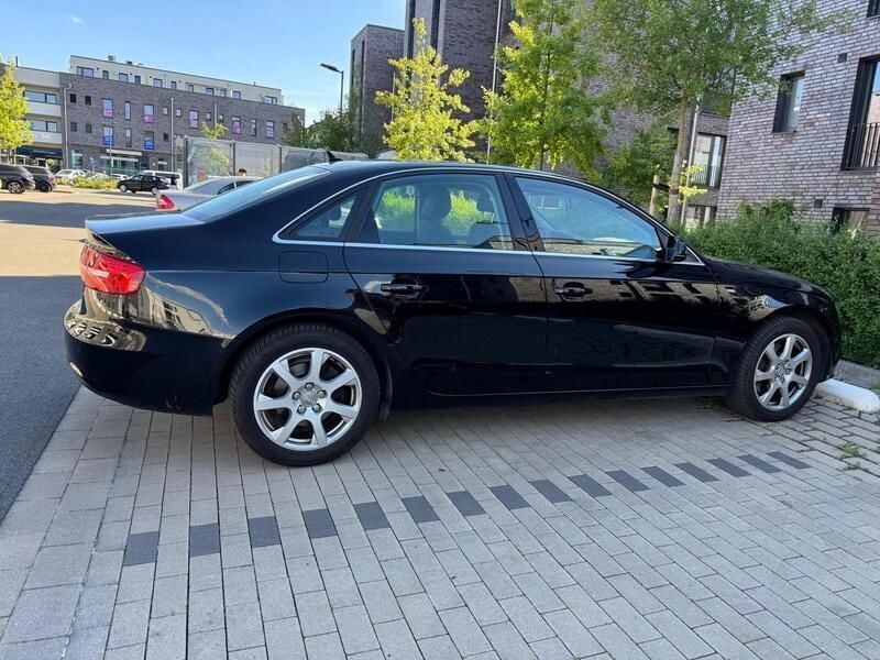 Schwarz Gebraucht 2013 Audi A4 Limousine | 12.800 € (Fairer Preis) - Bild 1/4