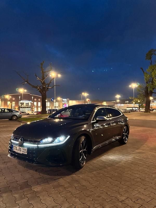 Gebraucht 2022 VW Arteon R Kombi | 41.000 € (Etwas zu teuer) - Bild 1/4
