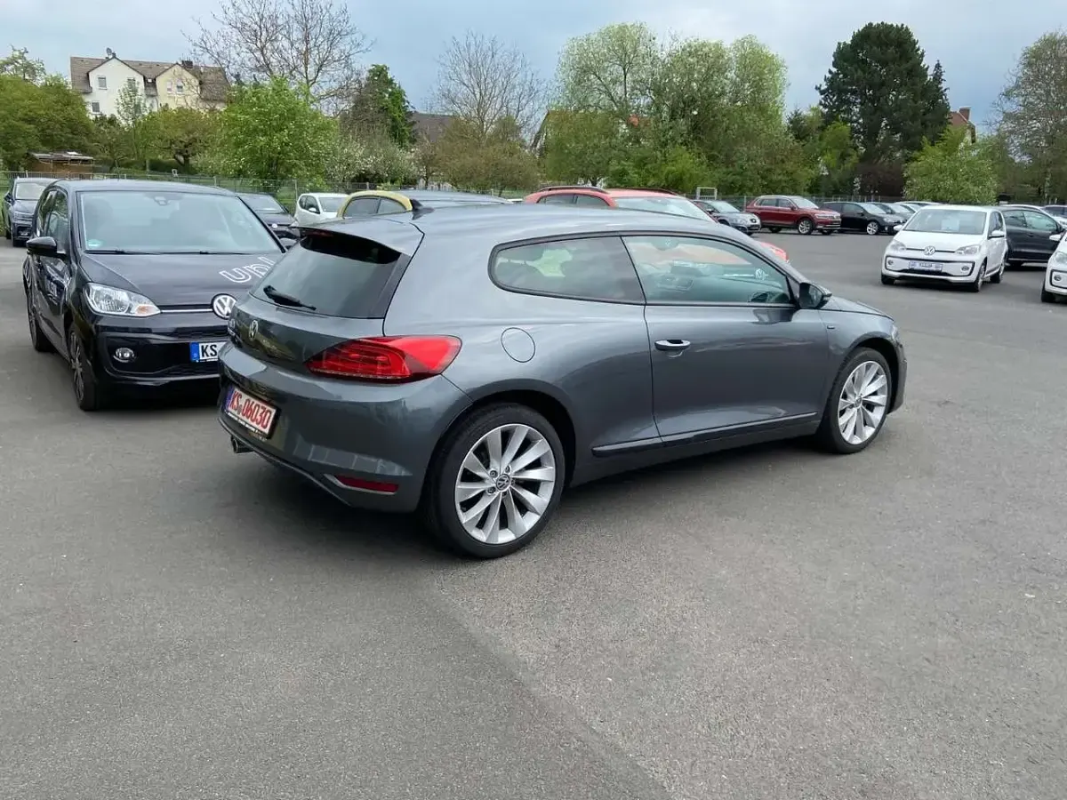Gebraucht VW Scirocco Allstar 184 PS (135 kW) 2016 Grau Coupé