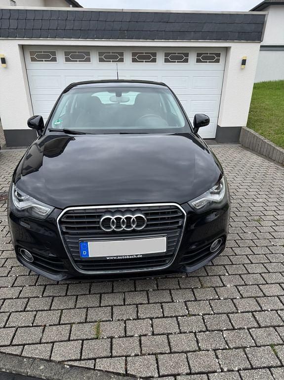 Schwarz Gebraucht 2011 Audi A1 Ambition Kleinwagen | 6.000 € (Fairer Preis) - Bild 1/4